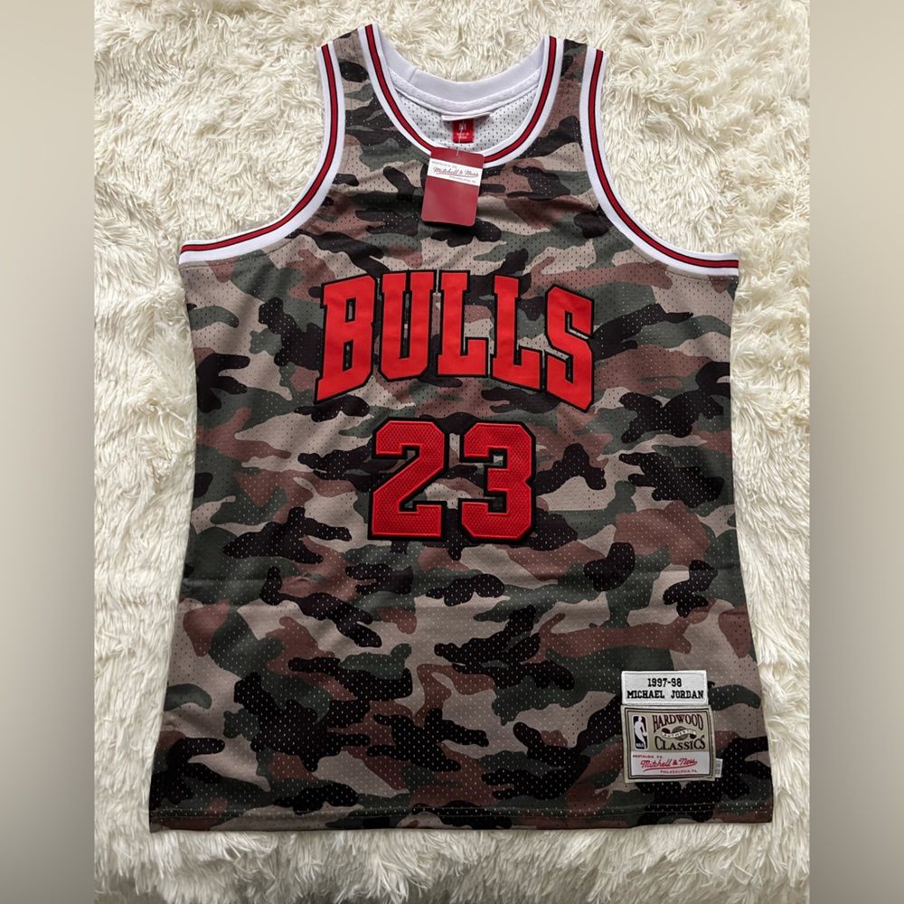 New Rare Camo Men’s Chicago Bulls Basketball Jersey